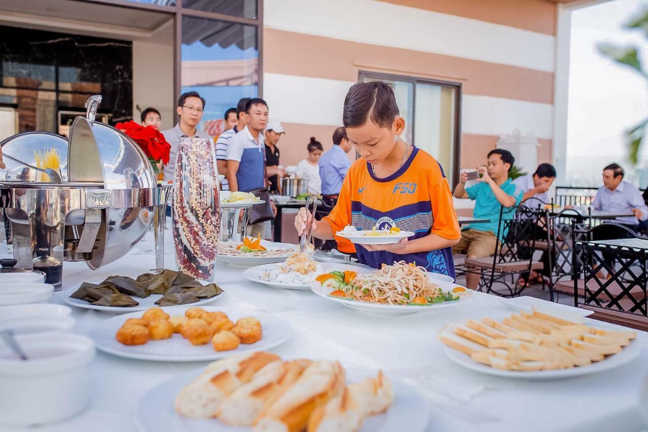 Ngoc Lan Hotel Da Nang Buitenkant foto